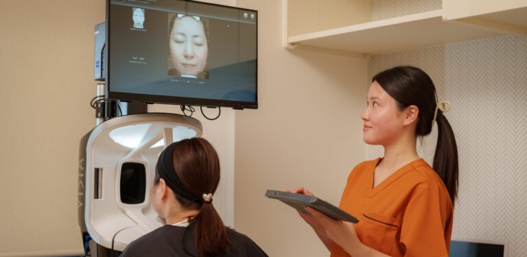 肌診断器 VISIA（ビジア）